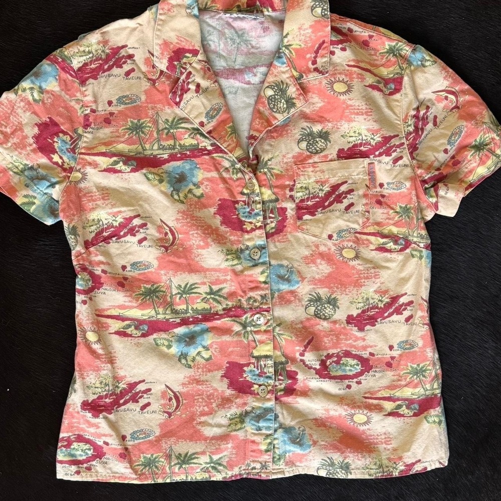 Vintage Old Navy Coral Tropical Fiji Map Print Shirt - 100% Cotton - Size XS